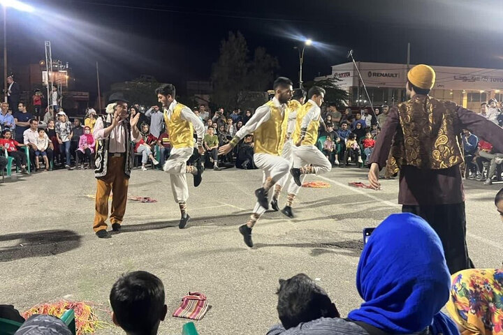 معرفی ۱۸ اثر به مرحله اجرای عمومی جشنواره تئاتر خیابانی رضوی معرفی ۱۸ اثر به مرحله اجرای عمومی جشنواره تئاتر خیابانی رضوی