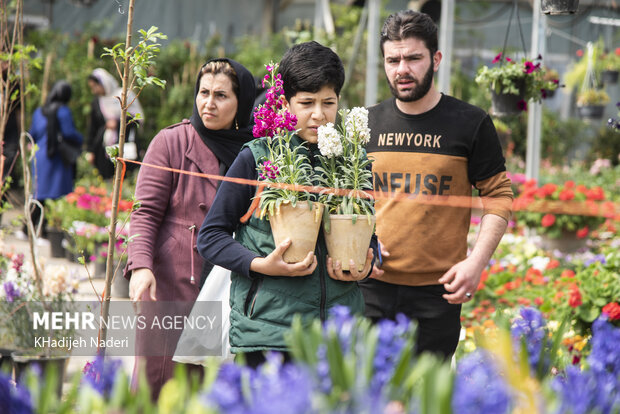 بازار گل و گیاه اصفهان در آستانه عید نوروز