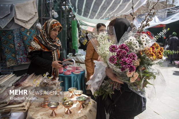 بازار گل و گیاه در آستانه عید نوروز اصفهان