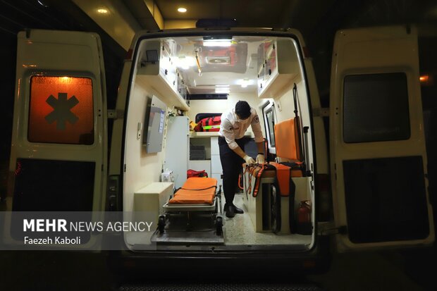 مصدومیت ۳ نفر در تصادف ۳ دستگاه خودرو پراید و سمند و کامیون در ایلخچی مصدومیت ۳ نفر در تصادف ۳ دستگاه خودرو پراید و سمند و کامیون در ایلخچی