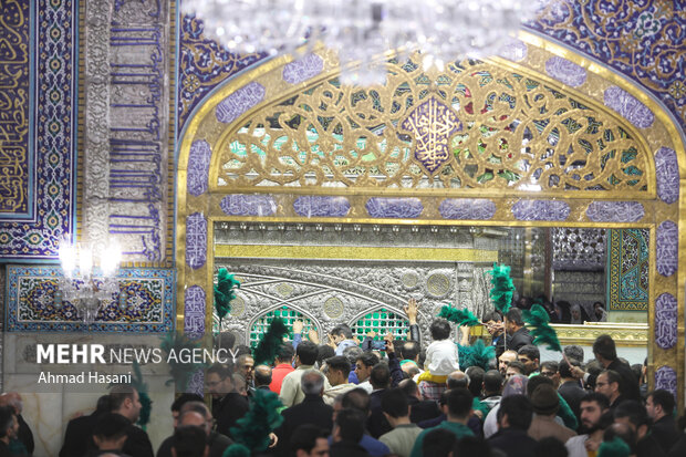 حرم حضرت امام رضاؑ میں جشن نوروز اور نئے سال کی روح پرور تقریب
