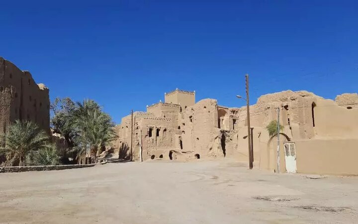 نمک سیاه را در کویر طبقه ببینید + عکس 11