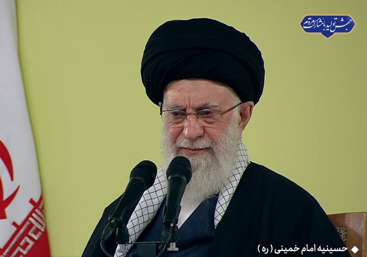 قائد الثورة: "اسرائيل" تعاني من الأزمة حتى في الخروج من الأزمة والمقاومة أفشلت جميع حسابات أمريكا