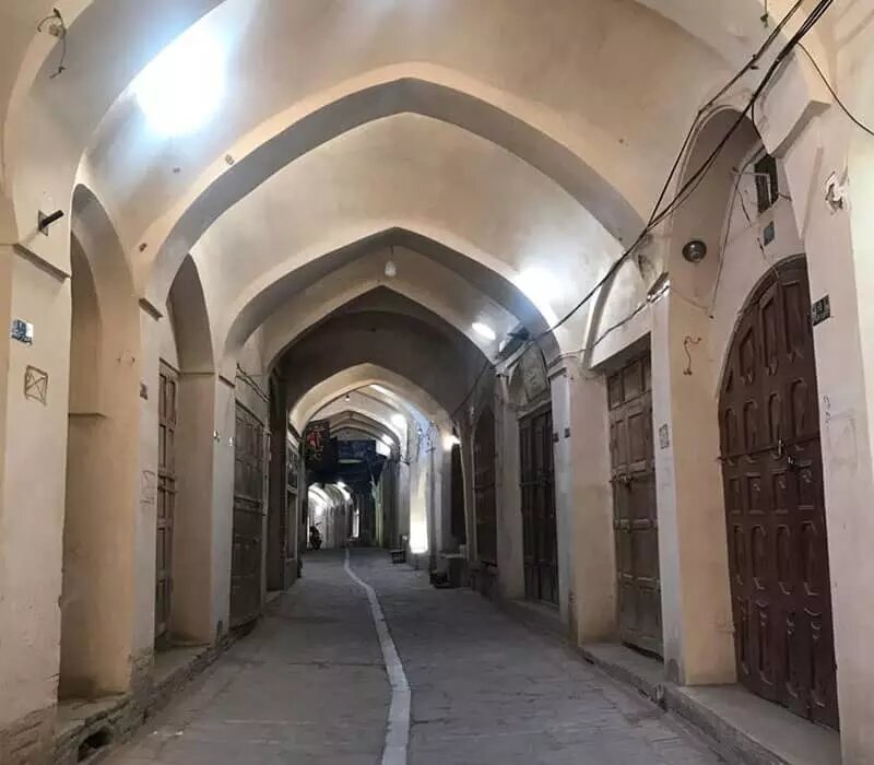 غار اژدها و کارگاههای عبابافی در شهری ۳ هزار ساله در دل کویر