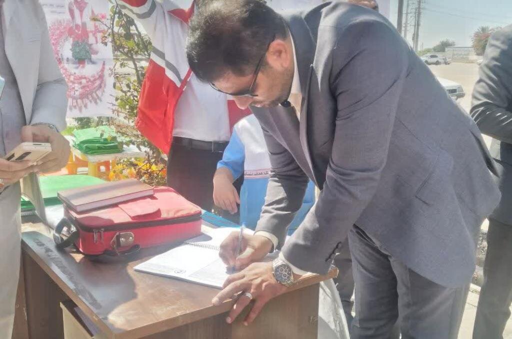 جمعیت هلال احمر گناوه آماده ارائه خدمات به مسافران و گردشگران