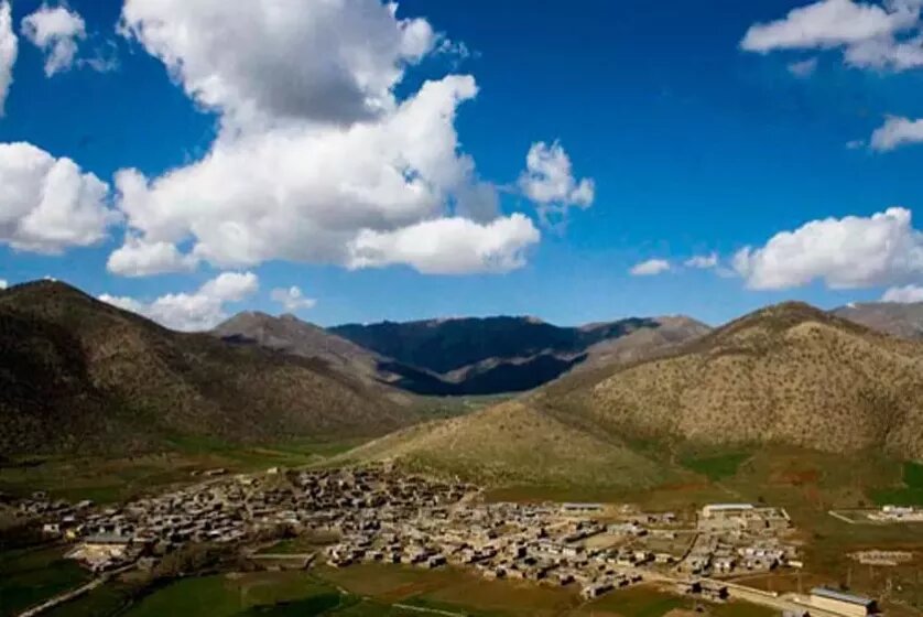 سفری به دنیای رویا در بانه/استقبال گردشگران نوروزی از مراکز تجاری