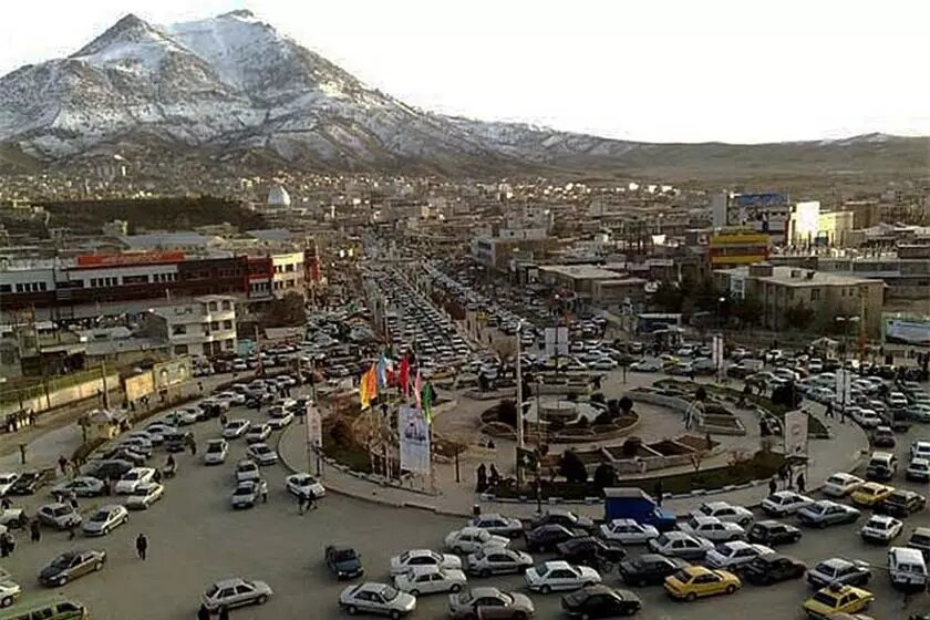 سفری به دنیای رویا در بانه/استقبال گردشگران نوروزی از مراکز تجاری