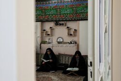 گھروں میں قرآن خوانی کی محفلوں کا انعقاد، ایک قدیم ایرانی روایت