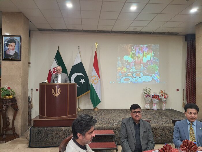 السفارة الإيرانية في باكستان تستضيف حفلاً بمناسبة عيد النوروز +الصور
