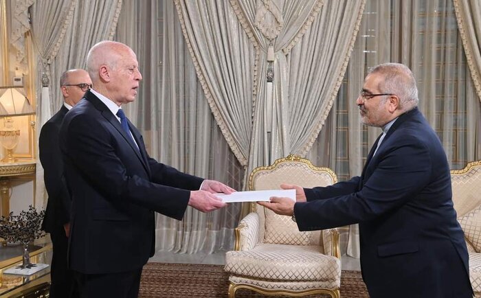 İran’ın Tunus büyükelçisi güven mektubunu sundu