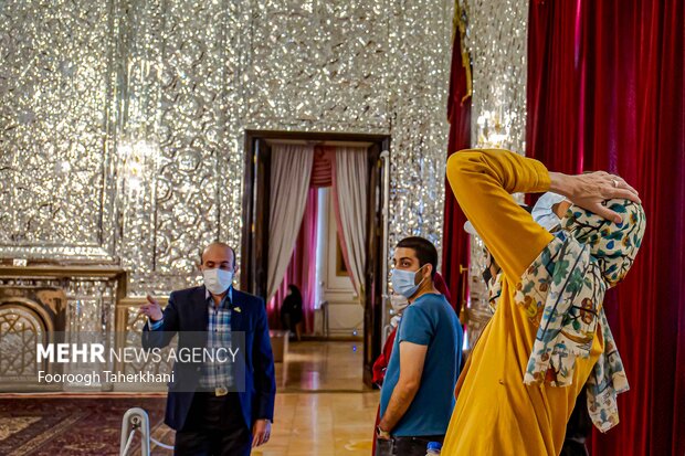 آیینهکاریهای اتاقی در کاخ مرمرتهران که دفتر رضاشاه بودهاست