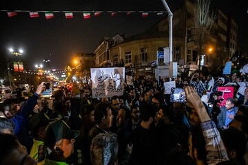 تہران: ایرانی عوام کا اسرائیلی رجیم کی حمایت پر برطانیہ کے خلاف احتجاج