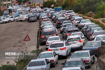 ترافیک ۱۲ کیلومتری در محور رشت - قزوین/ پونل به خلخال مسدود است