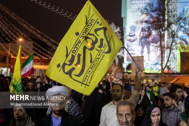 تجمعات حاشدة أمام السفارة البريطانية في طهران احتجاجا على جرائم الصهاينة في غزة