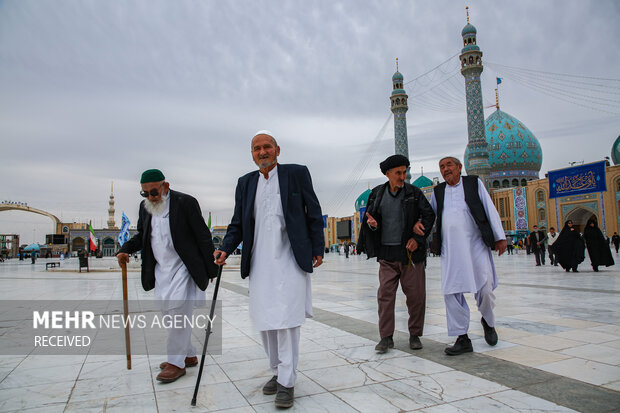 حال و هوای نوروزی زائران در مسجد مقدس جمکران