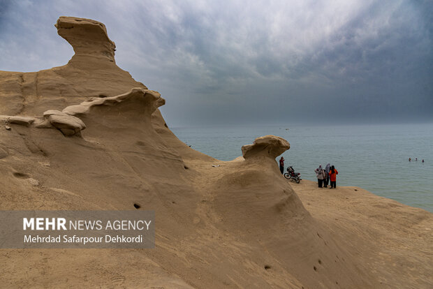 سواحل بنود پذیرای گردشگران نوروزی