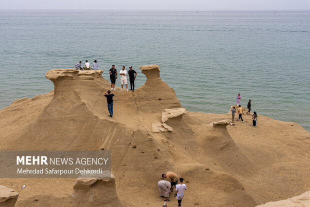سواحل بنود پذیرای گردشگران نوروزی