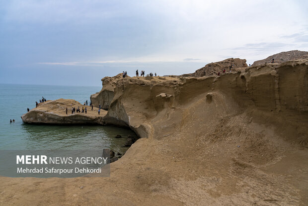 سواحل بنود پذیرای گردشگران نوروزی