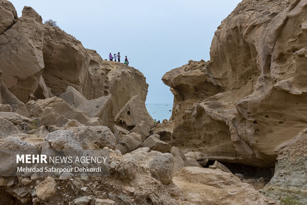سواحل بنود پذیرای گردشگران نوروزی