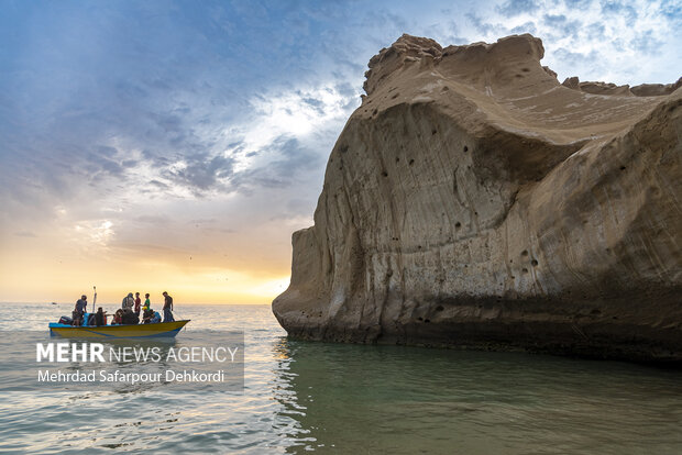 سواحل بنود پذیرای گردشگران نوروزی
