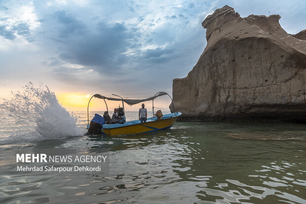 سواحل بنود پذیرای گردشگران نوروزی