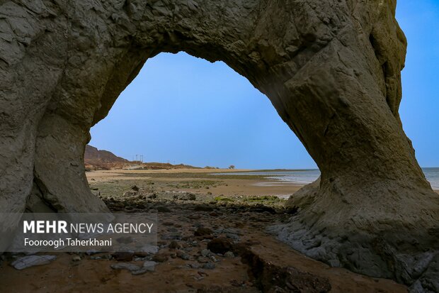 روزنه دریا یکی از جاذبههای طبیعی گردشگری جزیره هرمز بود