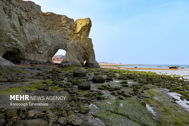 روزنه دریا یکی از جاذبههای طبیعی گردشگری جزیره هرمز بود