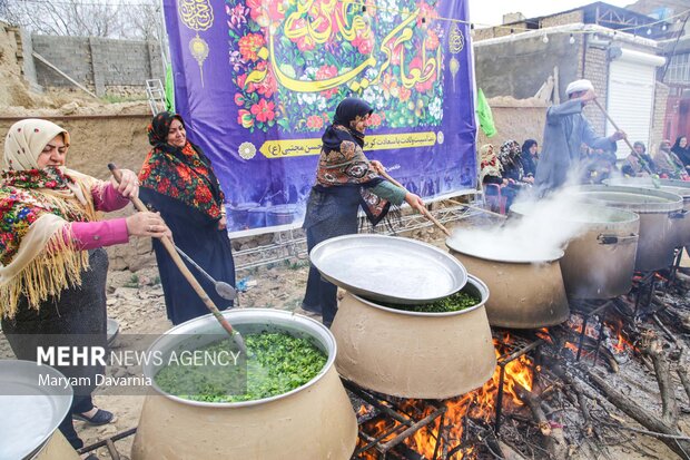 پخت آش به مناسبت میلاد امام حسن مجتبی (ع) در روستای علی آباد بجنورد