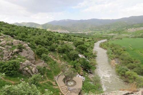 تعدد جاذبههای طبیعی در سروآباد زمینهساز جذب گردشگران