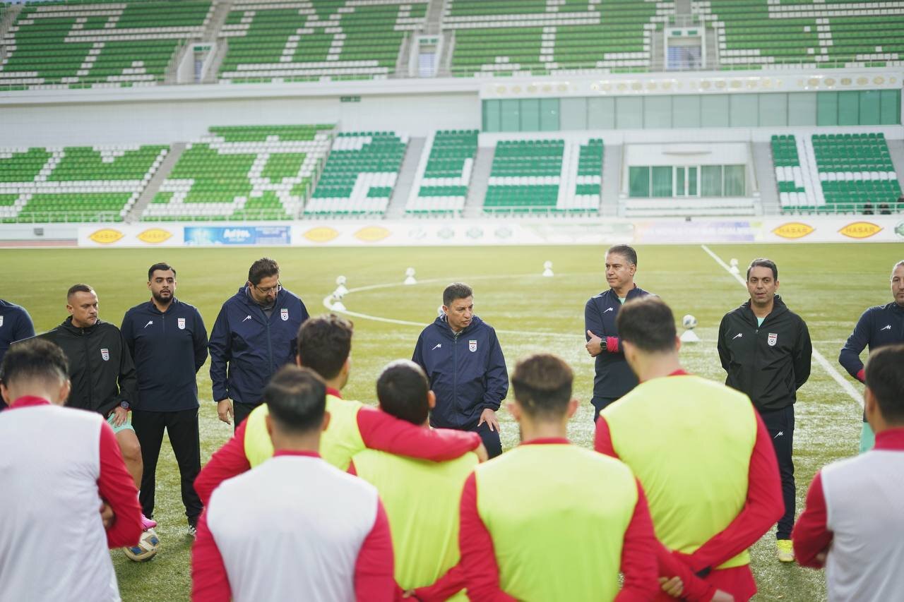 تیم ملی ایران در عشق آباد تمرین کرد