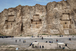 سەردانی گەشتیاران بۆ شیراز