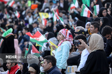 «محفل امام حسنی ها» توطئه ها و تبلیغات دشمن را خنثی کرد/ضیافت بزرگ تهران یک مانور قرآنی بود