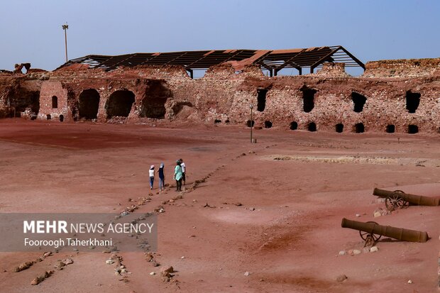 جزيرة هرمز إحدى الوجهات السياحية في جنوب إيران