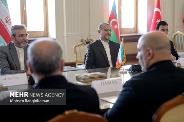 ملاقات و کنفرانس مطبوعاتی مشترک اسماعیل هنیه با وزیر امور خارجه
