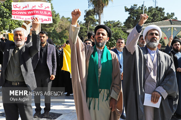 تجمع مردم سیستان در اعتراض به حمله رژیم غاصب صهیونیستی
