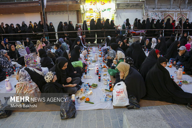 سفره افطاری در سالروز میلاد امام حسن مجتبی(ع)