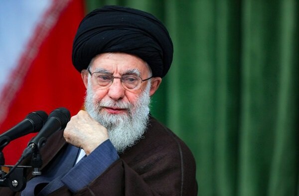 مبادا شعر به انزوا برود 1 پایگاه خبری ججین مبادا شعر به انزوا برود!