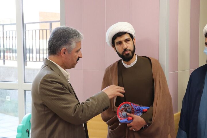 بازدید نماینده ولیفقیه در استان همدان از بیمارستان اکباتان
