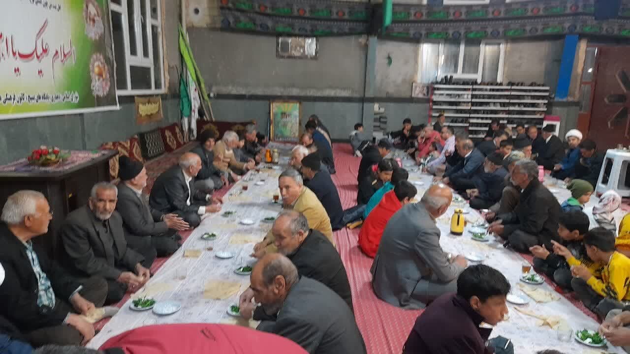 برگزاری اطعام ساده در روستای خور بردسکن