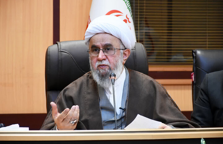 آیت الله رمضانی: مذاکره با آمریکا تجربهای که نتیجه نداد آیت الله رمضانی: مذاکره با آمریکا تجربهای که نتیجه نداد