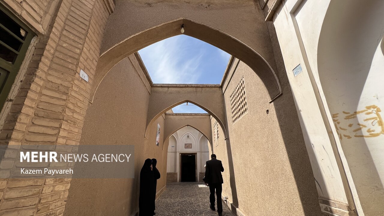 کاشان در آستانه گسست هویتی؛ وارث 7800 سال تمدن قربانی معماری بیریشه 2