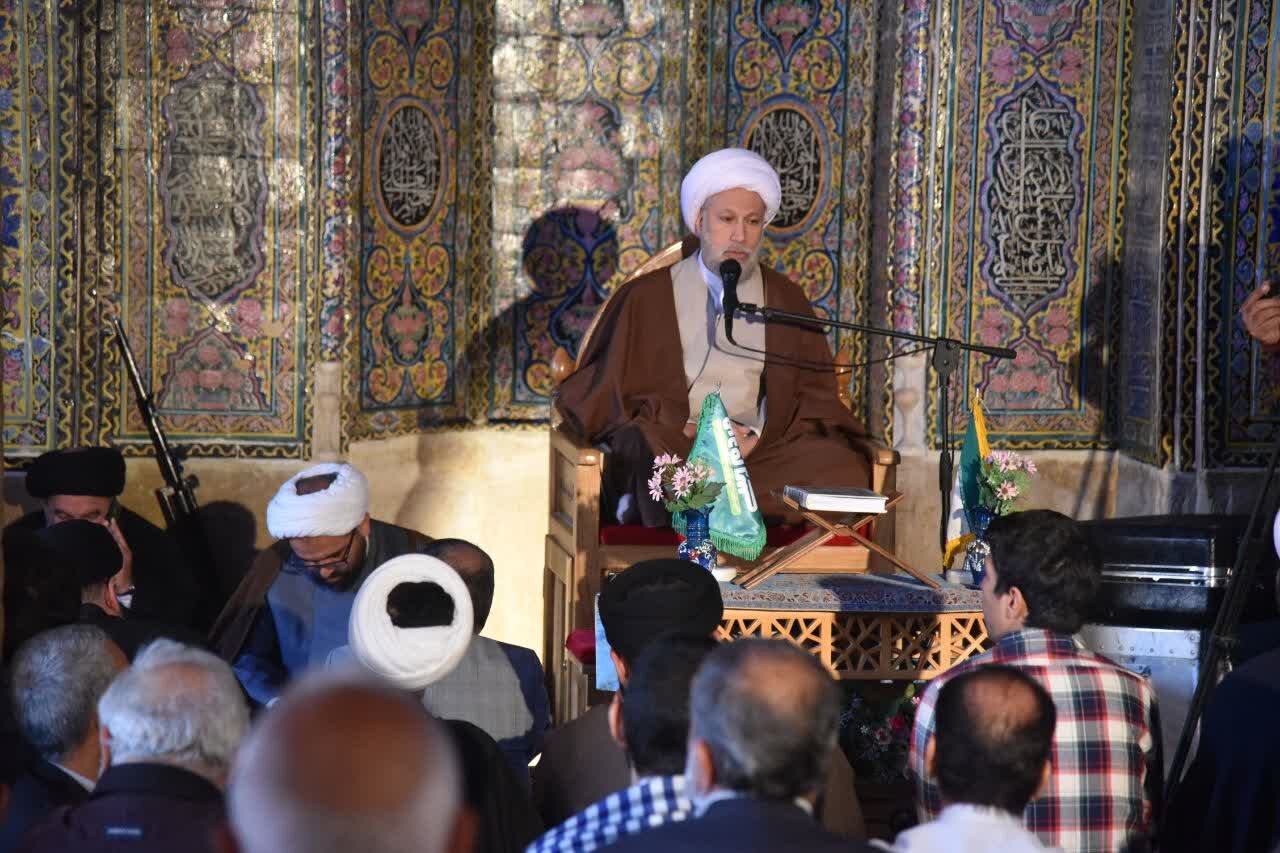 کار فرهنگی در کنار برخورد قانونی با مروجین بیعفتی جواب میدهد