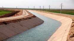 آب زاینده‌رود وارد کانال‌های آبیاری کشاورزی شرق اصفهان شد