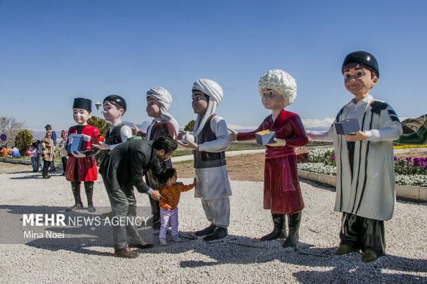 گردشگران نوروزی در ارس