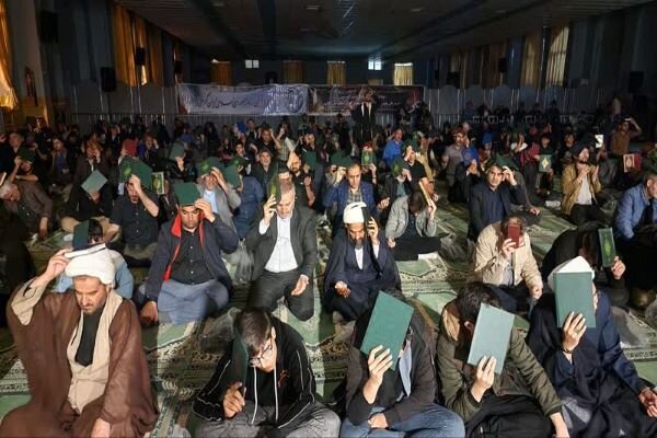 مراسم معنوی احیای شب نوزدهم ماه رمضان در استان تهران برگزار شد