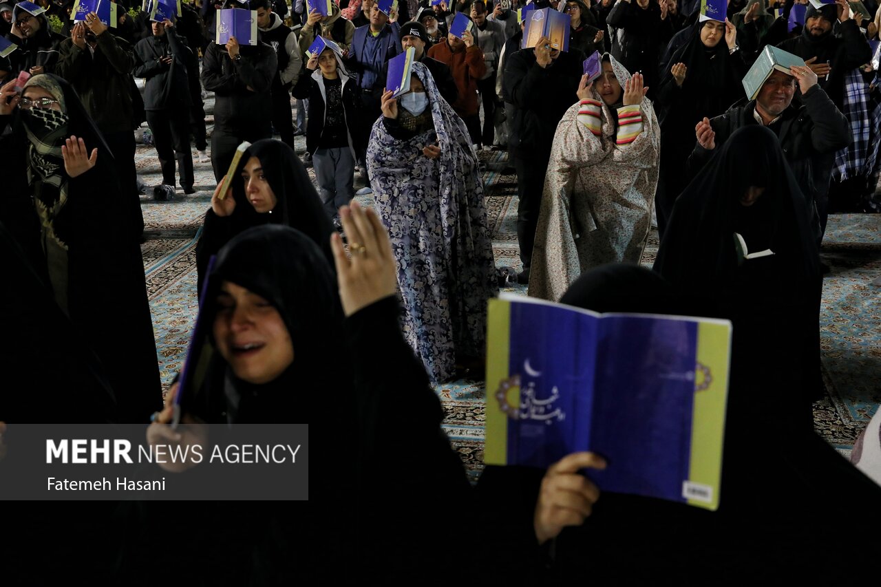 مراسم معنوی احیای شب نوزدهم ماه رمضان در استان تهران برگزار شد