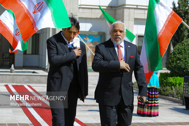 دهمین رویداد تکریم پرچم جمهوری اسلامی ایران دهمین رویداد تکریم پرچم جمهوری اسلامی ایران