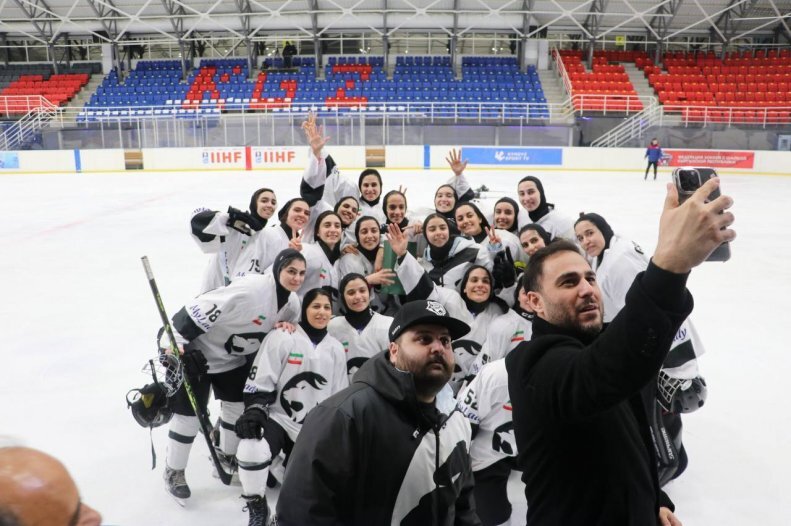 women's ice hockey