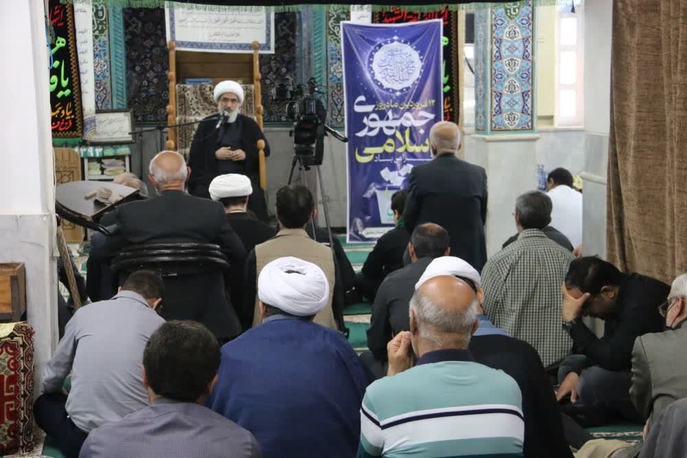 مراسم گرامیداشت ۱۲ فروردین در بوشهر برگزار شد