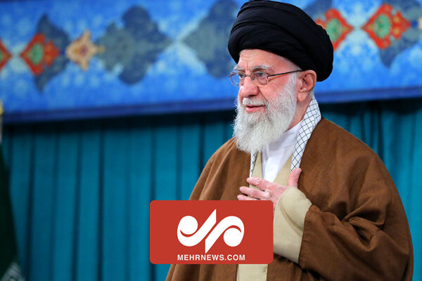 قائد الثورة في إيران يستقبل رؤساء السلطات الثلاث ومسؤولين آخرين